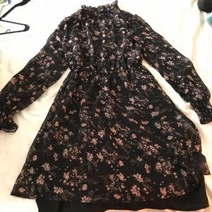 Adorable holiday dress!